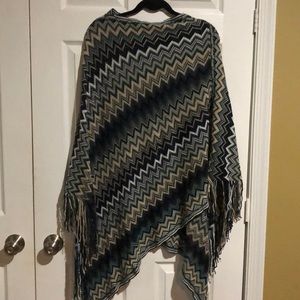 Poncho/pullover shawl versatile colors.